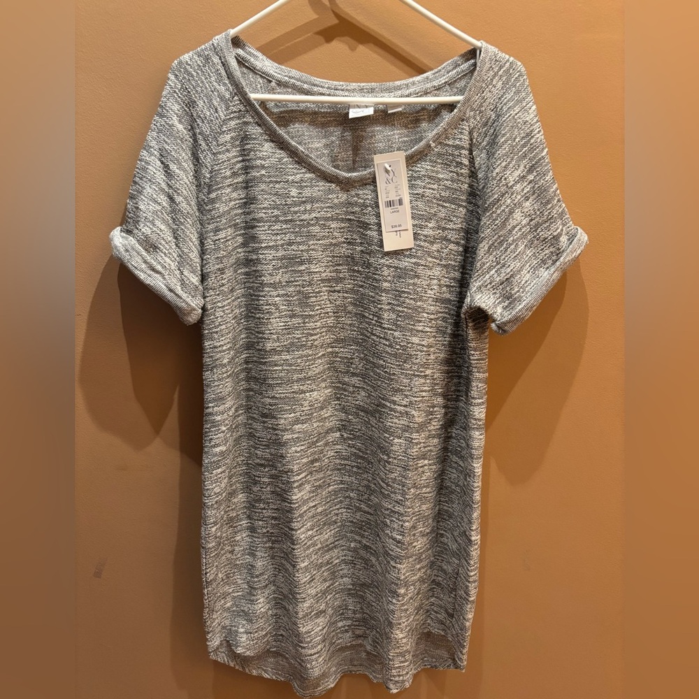 New York & Company Grey Short Sleeve Sweater Dress Size Large NWT